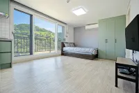 Konjiam Ire Pension - parking
