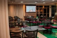 Hotel Golden Park Uberlandia by Nacional Inn - Frühstück