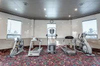 Grand Hotel & Conference Centre Calgary Airport, an Ascend Collection Hotel - Gym