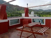 Beautifully designed Earthern home situated at the base of Skandagiri hills. Hotel a Chikkaballapura