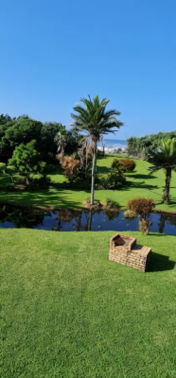 8 Oceans on the Beach 3 B/R Apartment