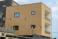 Charming 3-bedroom house with AC, WiFi and security agent in Sanguera togo