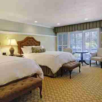 Wayside Inn Rooms