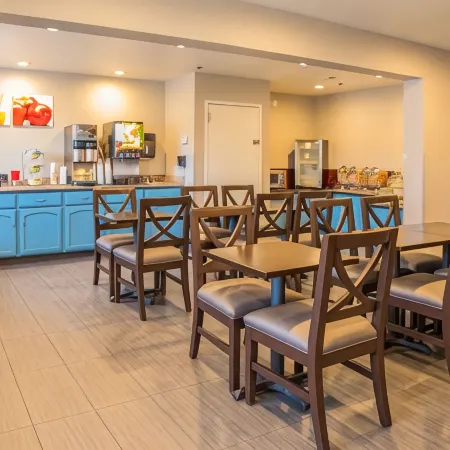 Merced Hotel - Gateway to Yosemite