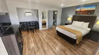 Travelers Inn