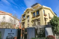 Bushe Villa (Qingdao May Fourth Square MixC Mall) Hotels in 