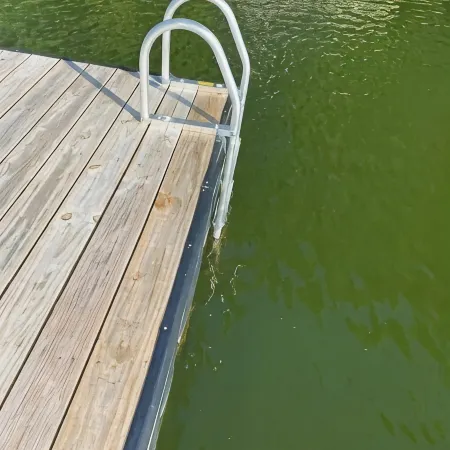 Sunrise Deck and Boat Slip. Peace and Fun!