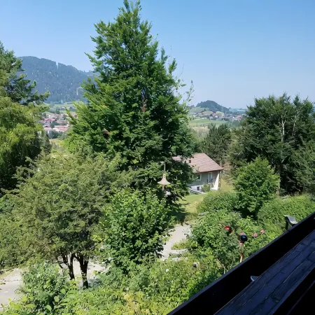 Cozy vacation apartment with large balcony. Mountain view included. Hoteles en Pfronten