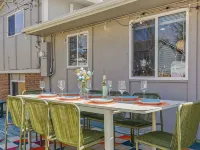 Spacious 4BD - Backyard BBQ, Fire Pit & Mini Golf Hotels in Arvada