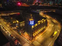 Earl Hotel (Harbin Sophia Church Store Central Street)