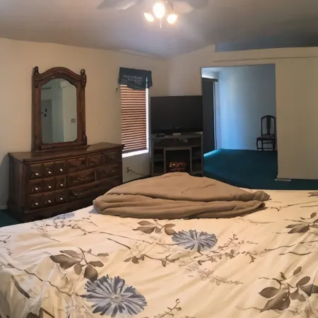 Lounge On The Lake In Privacy/Fly-in Friendly