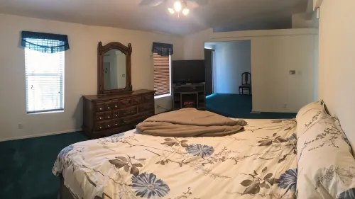 Lounge On The Lake In Privacy/Fly-in Friendly