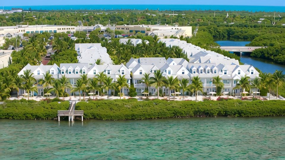 Parrot Key Hotel & Villas