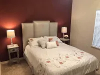 Comfortable 3BR Townhome Near Parks, Great Value