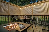 5 Min to Summersville Lake I Hot Tub I Game Room I Grill I Fire Pit - WiFi