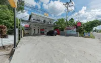 RedDoorz Syariah @ JK Residence Pahlawan Buntok - 2 ดาว