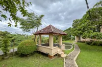 RedDoorz Casa Delray Syariah at Pantai Pelabuhan Ratu