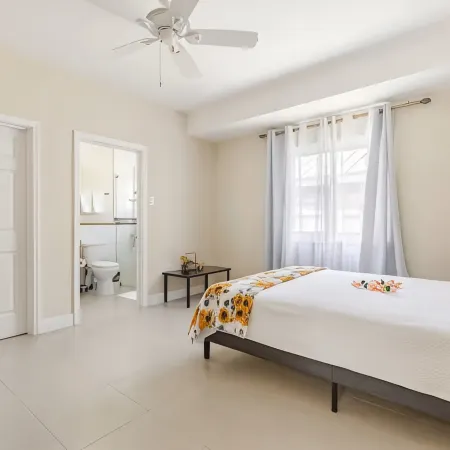 Sunshine Seashore Escape Jamaica