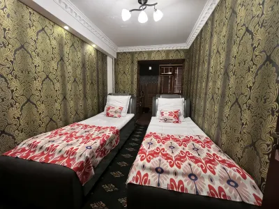 Status House โรงแรมใน