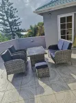 Relax in peace and comfort in a 1-bedroom Flat in Christ Church with WiFi, AC - 2-نجوم