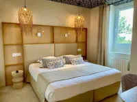 Hôtel les Costans, the Originals Relais