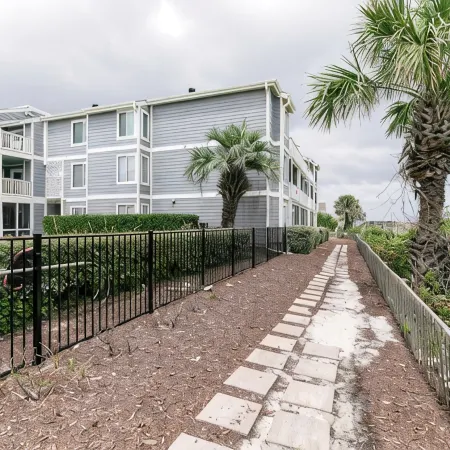 October  Sale 10-15% Off Direct Beach 1st Floor Unit No Stairs!