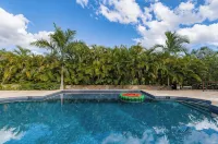 Casa De Campo - Stunning Mansion Walking Distance to the Beach - Villas
