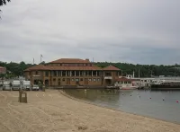 Lake Life Luxury, Lake Geneva, Short Walk To Downtown, Pool View Upgraded Suite - 4-Star