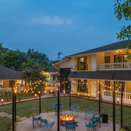 The Hosteller Lonavala, City Centre
