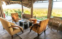 Soroi Cheetah Tented Camp - bar