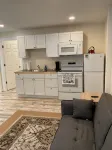 2 BR 1 Bath w/Full Kitchen Large Apartment in enjoyable Ellsworth with AC, WiFi
