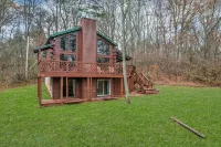 Log Cabin, 3 Bedrooms, Sauna, Cold Plunge, Full Body Massage Chair, Sleeps 6