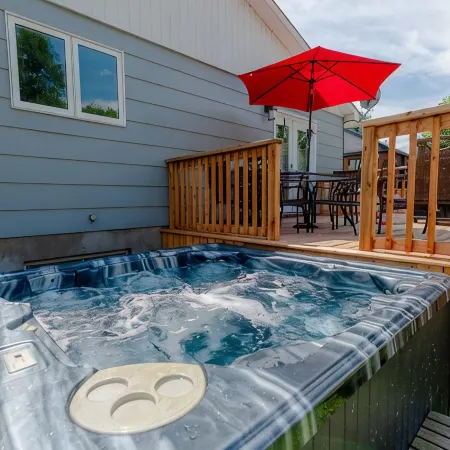 Cozy Lakeview Home with Water Access