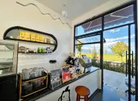 Dali Mountain Lake Seaview Homestay
