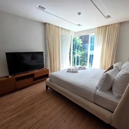 Penthouse with sea view and pool - Privilege residence