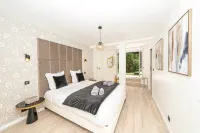 Sumptuous villa - AC- 6BR- 12P- Cannes