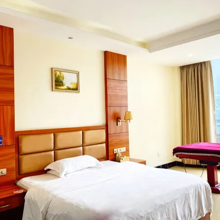 Hepu Haizhiyuan Business Hotel