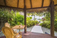 Motu Beachfront Art Villas - Villas