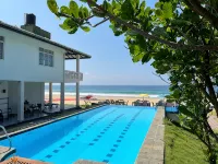 Pearl Island Beach Hotel - parking