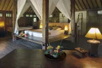 Desa Dunia Beda Resort - bar