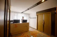 Lecheng Coconut Wind Hotel (Longhu Haikou Tianjie Chengxi Station) - Condos