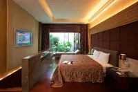 سبرينج إس بي إيه موتل Hotels near محطة تا كينغ