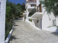 Eye Q Resort