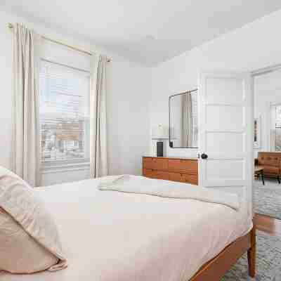 Fox Point 3Br - Near Brown, Risd & Downtown Rooms