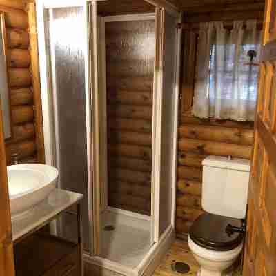 Cabaña de Ensueño en el Bosque y Junto al Mar. Ideal Pareja ,dos Niños y Mascota Rooms
