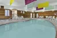 Days Inn by Wyndham Marquette