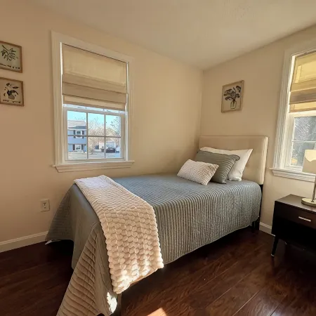 Make this charming, modern retreat your home away from home!!