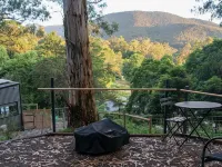 Kookaburra's Perch Tiny House. Secluded, Peaceful and Dog Friendly. - Wi-Fi