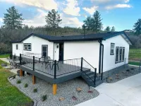 Hier Hideaway -Hot Tub - Fire Pit - King Beds - Peaceful Surrounded by Nature - 4성급