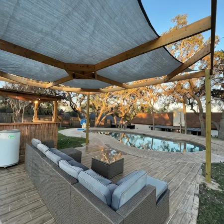 luxury house 1 min away from seaWorld10 min from Lockland base!! Отели рядом с достопримечательностью «Водный Мир Техаса»